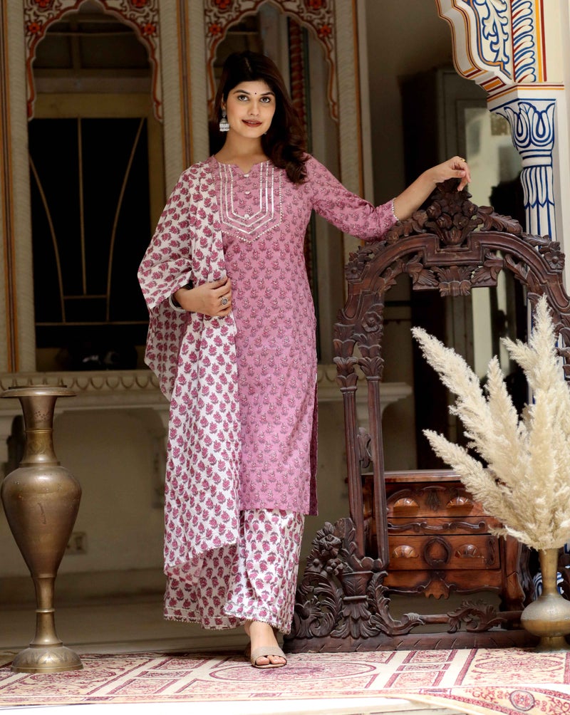 Miravan Women's Pink Cotton Kurta Set for Women - Image 4